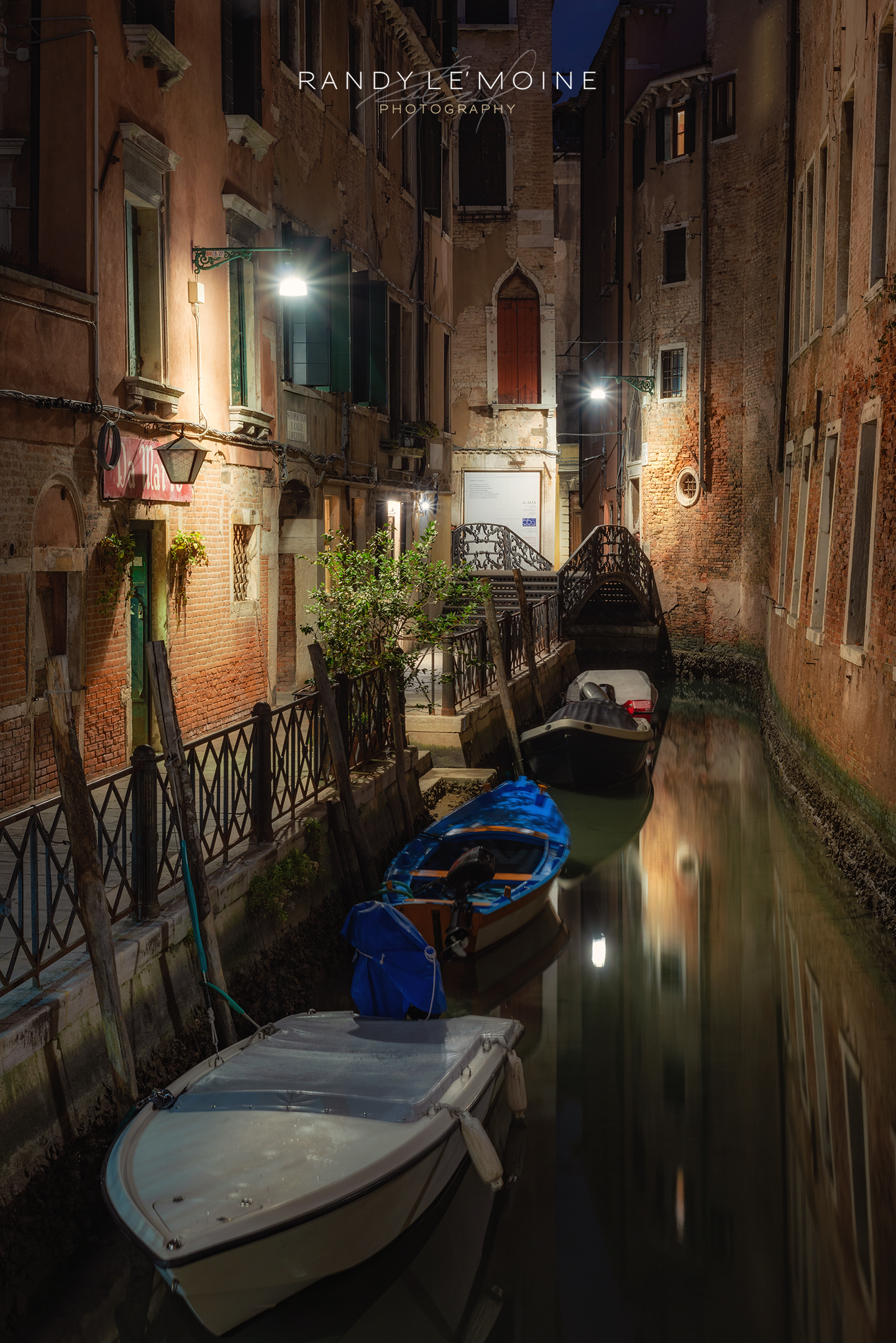 Boats-and-Alleys-(Venice).jpg