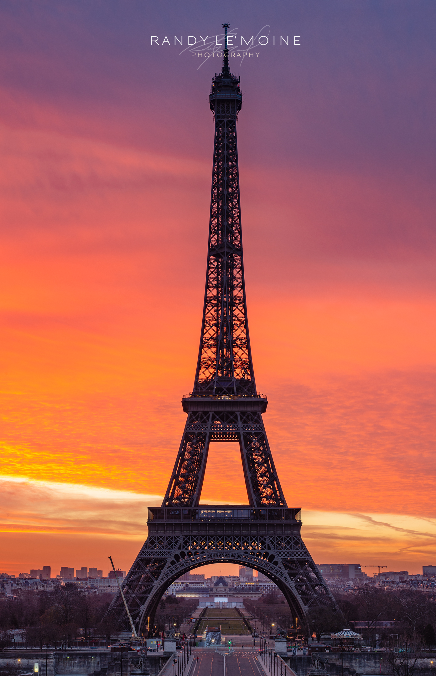 Eiffel-Tower-Sunrise-(Paris).jpg