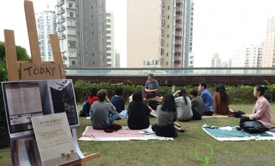 圖片說明:雄仔叔叔講故事