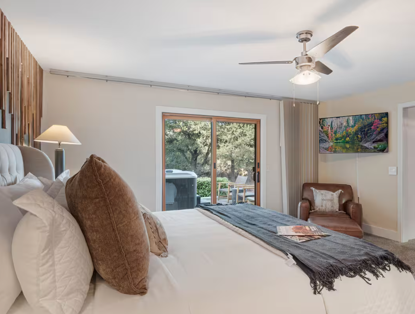 bedroom 1 - king with en suite bathroom 2.png