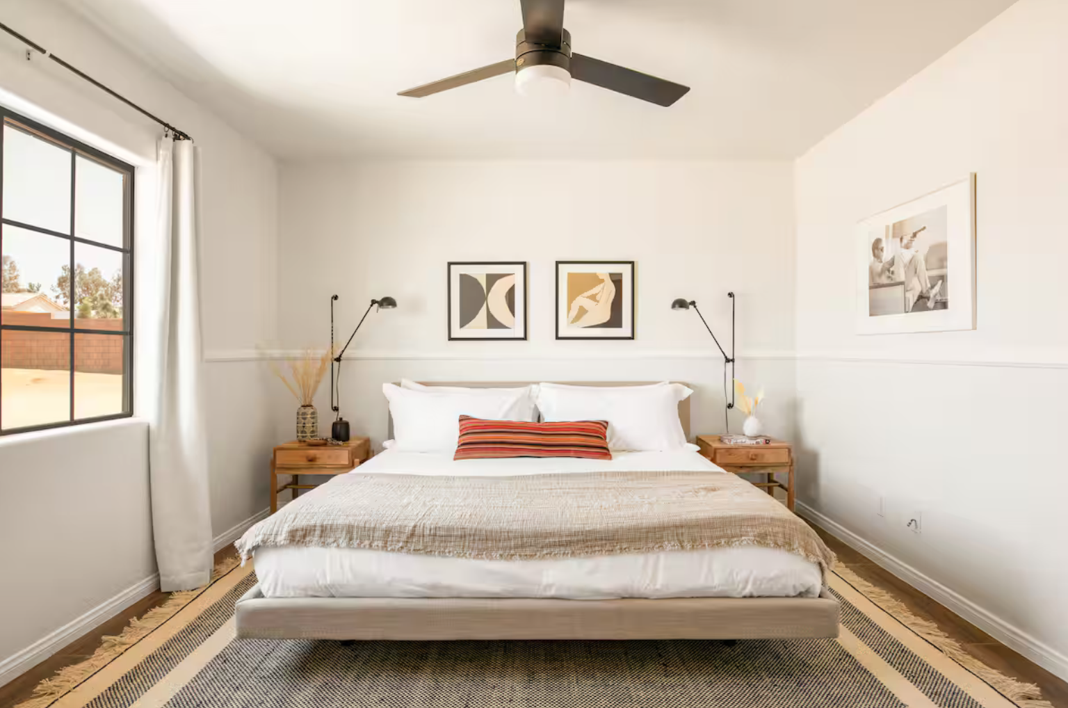 King bedroom 4.png