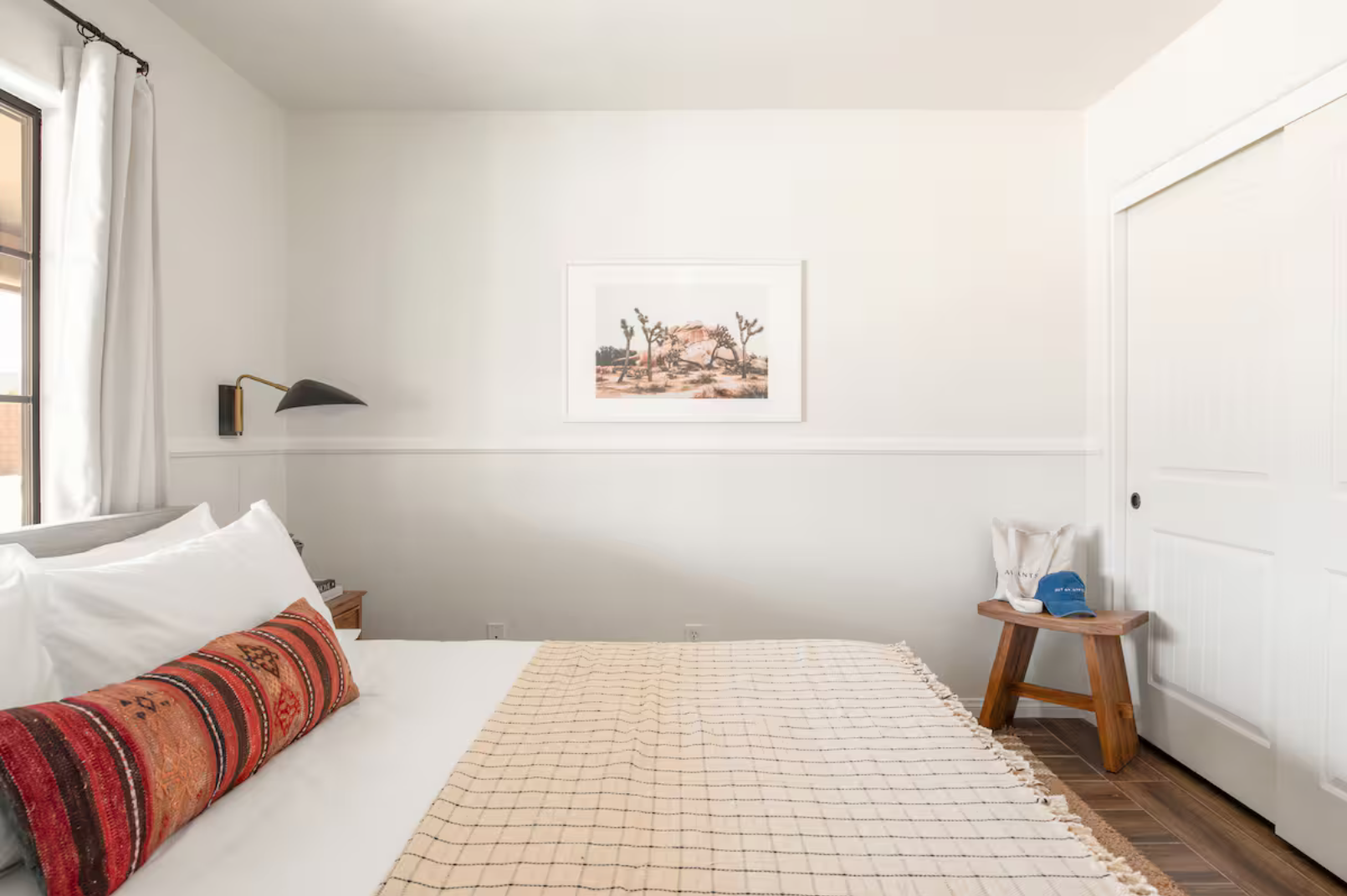 King bedroom 5.png