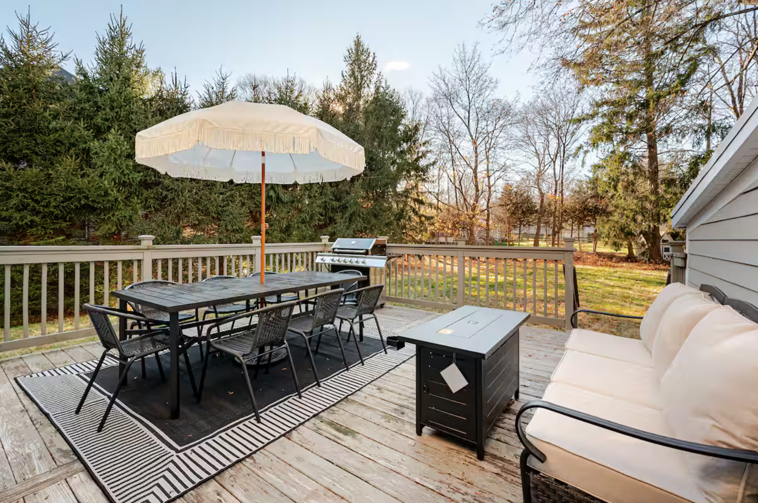 deck + outdoors.png