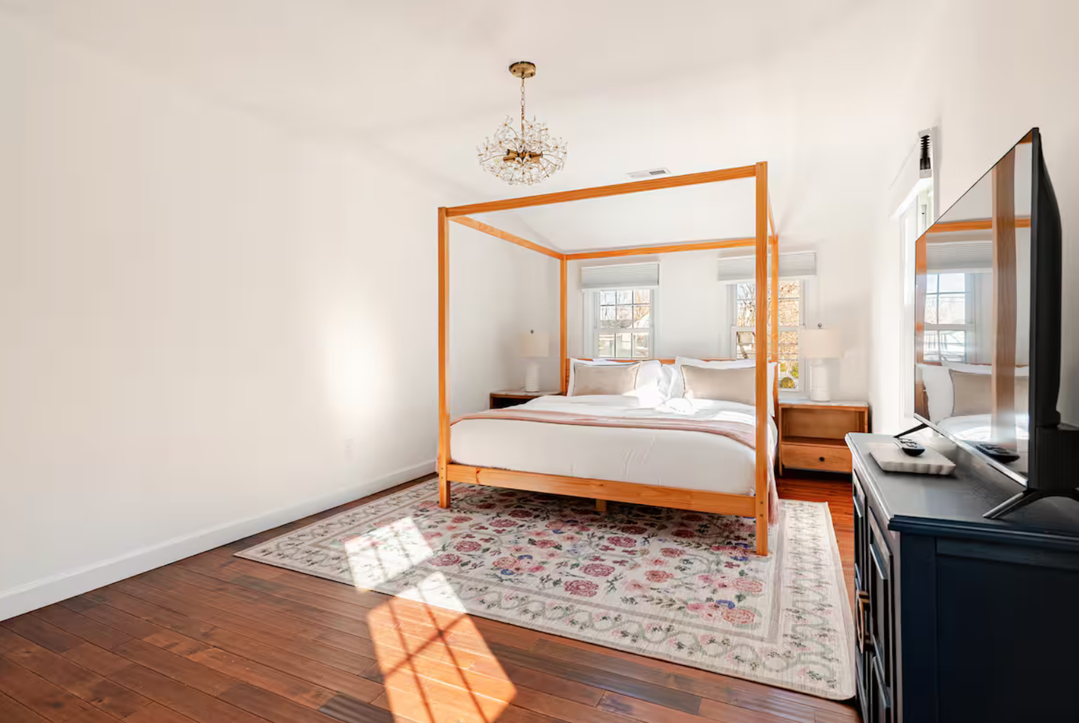 Amber King Bedroom.png