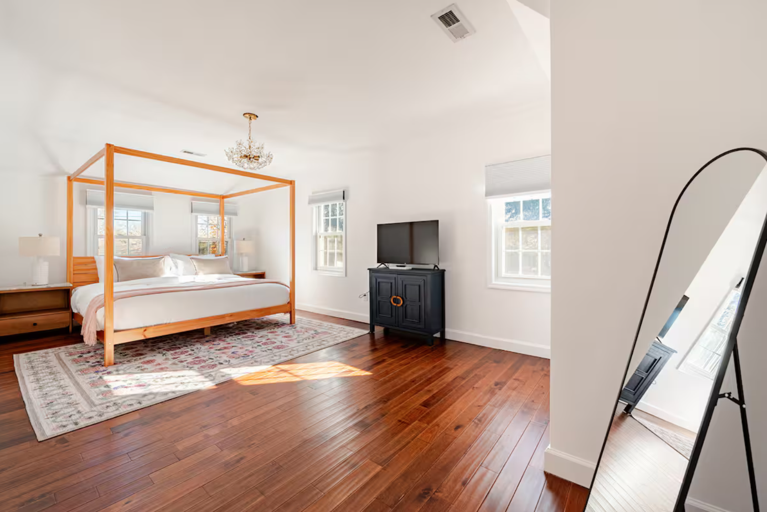 Amber King Bedroom 2.png