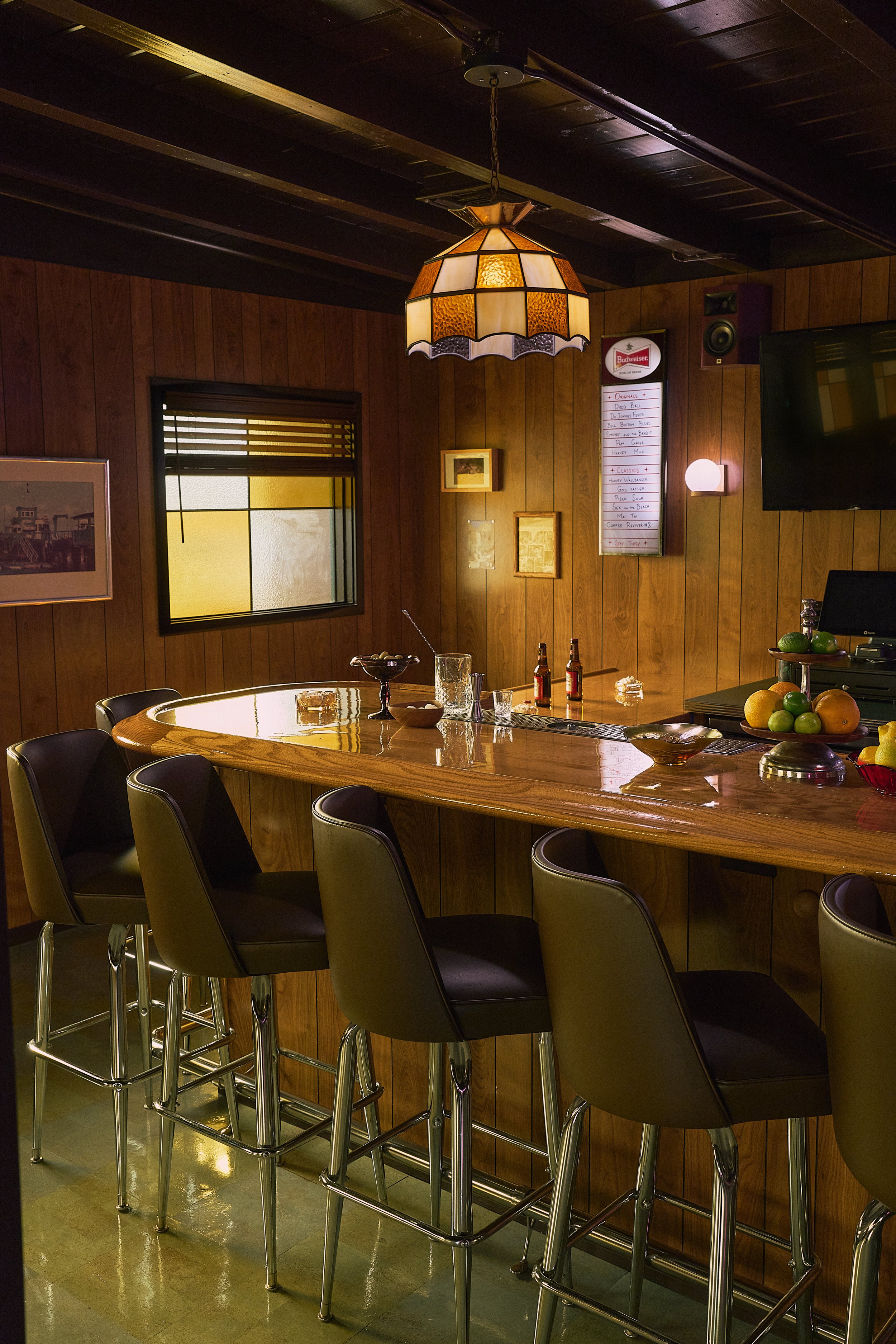 Bar_Corner_Final.jpg