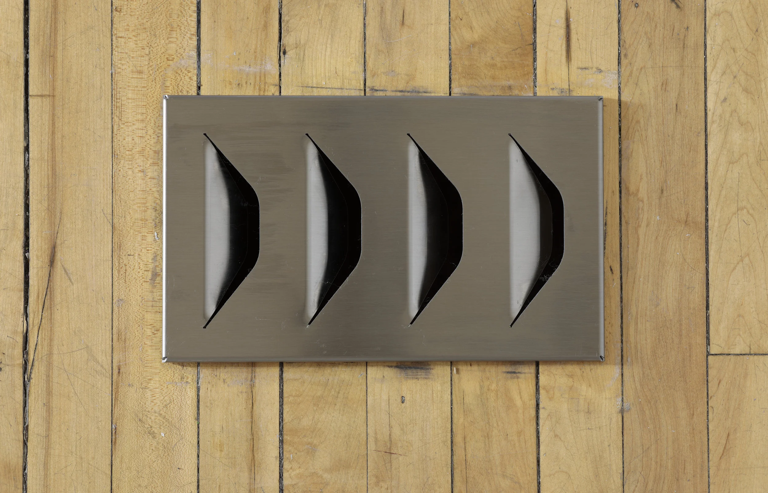 Alan Ruiz, WS-LV1-4, 2019. Stainless steel, existing architecture, 11.75 x 10.5 in. Courtesy of the Artist and 1708 Gallery. Photograph by David Hale