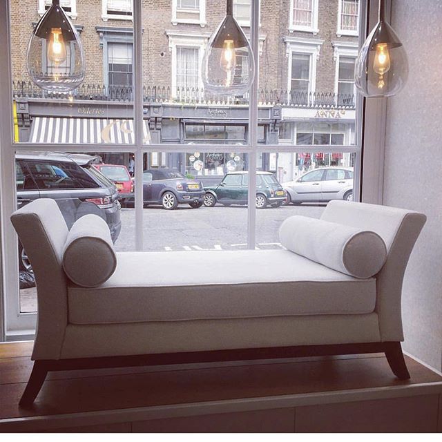 We are doing a flash sale on our daybed. Message us or pop into the shop for the sale price π₯
•
•
•
#daybed #windowsdisplay #newthingsarecoming #fabric #jab #love #comfort #luxury #bespoke #furniture #bespokefurniture #classic #piece
