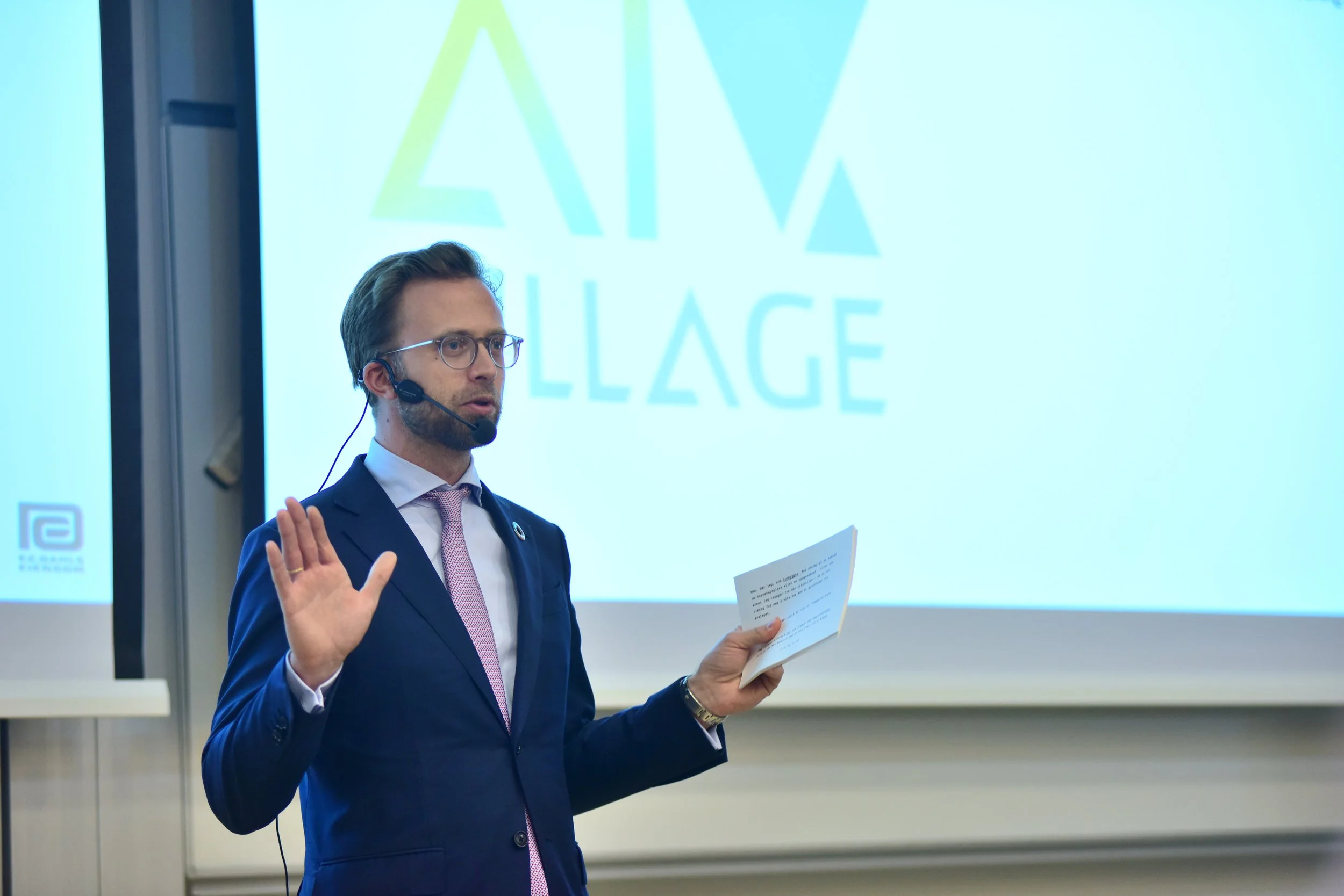 Norwegian Minister of Digitalisation, Nikolai Astrup, opened the AI Village at Pirsenteret