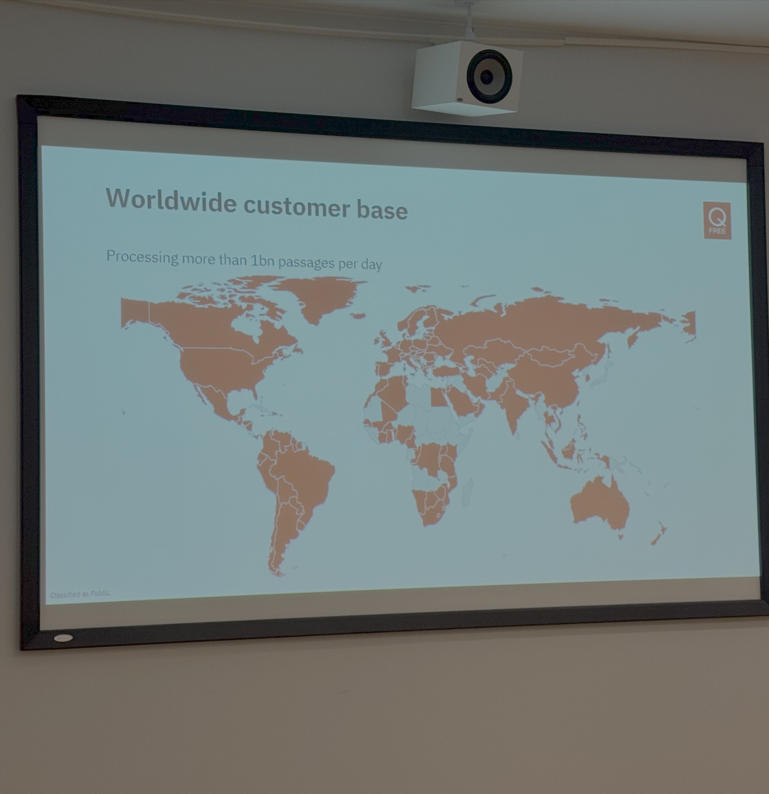 Seminar om skatt og avgift ved salg i utlandet og viktighet av domenestrategi