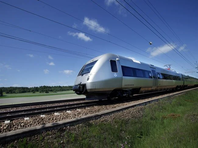 travel_to_sweden_by_train.jpg