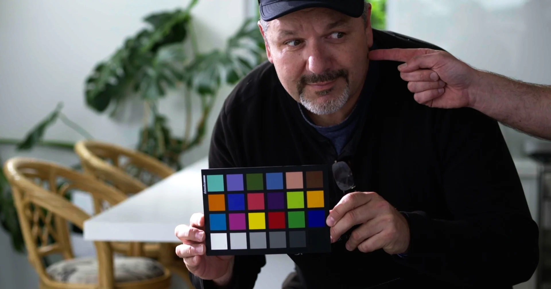 aaron colour card finger.jpg