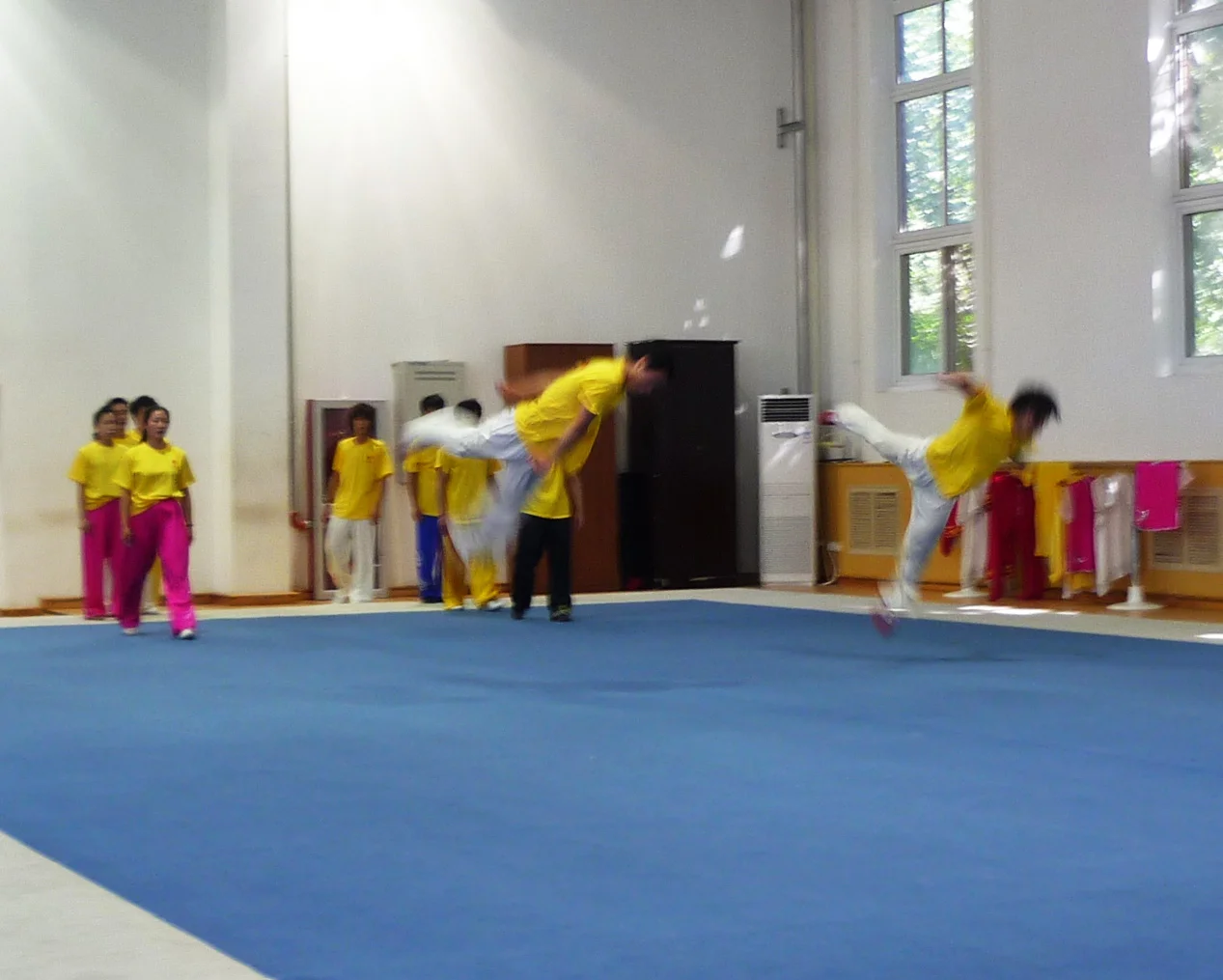ジャンプ - 526.JPG