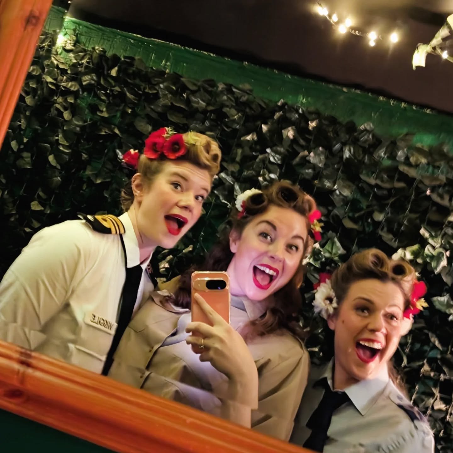 Come on down to London Town tomorrow where we'll be knees upping at @stephenshouseandgardens 

They have a whole host of fabulous happenings on this weekend, celebrating #ve80 

We love you and we can't wait to see you!