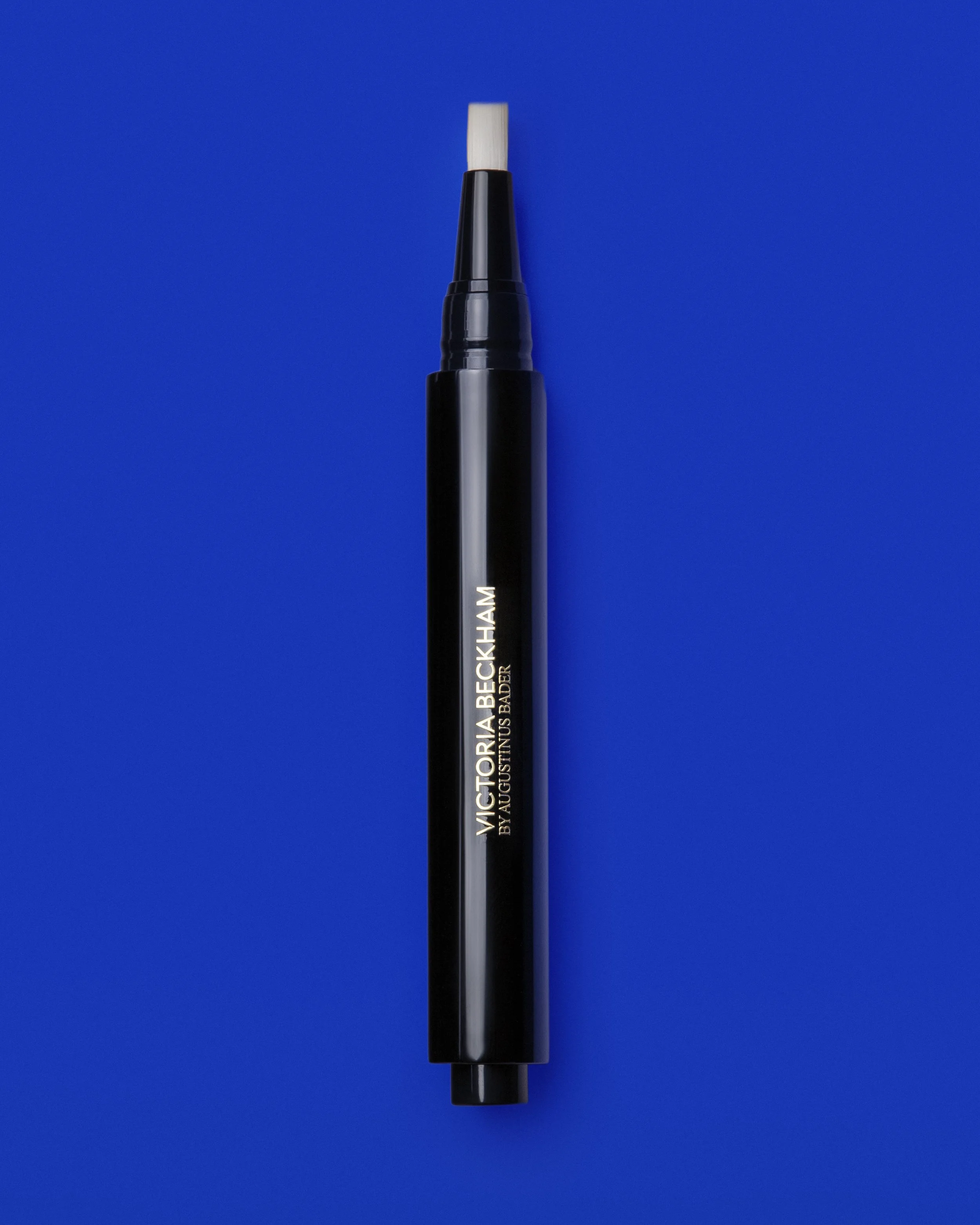 VBB-FOUNDATION-CONCEALER-BLUEBG-150RGB-4x5.jpg