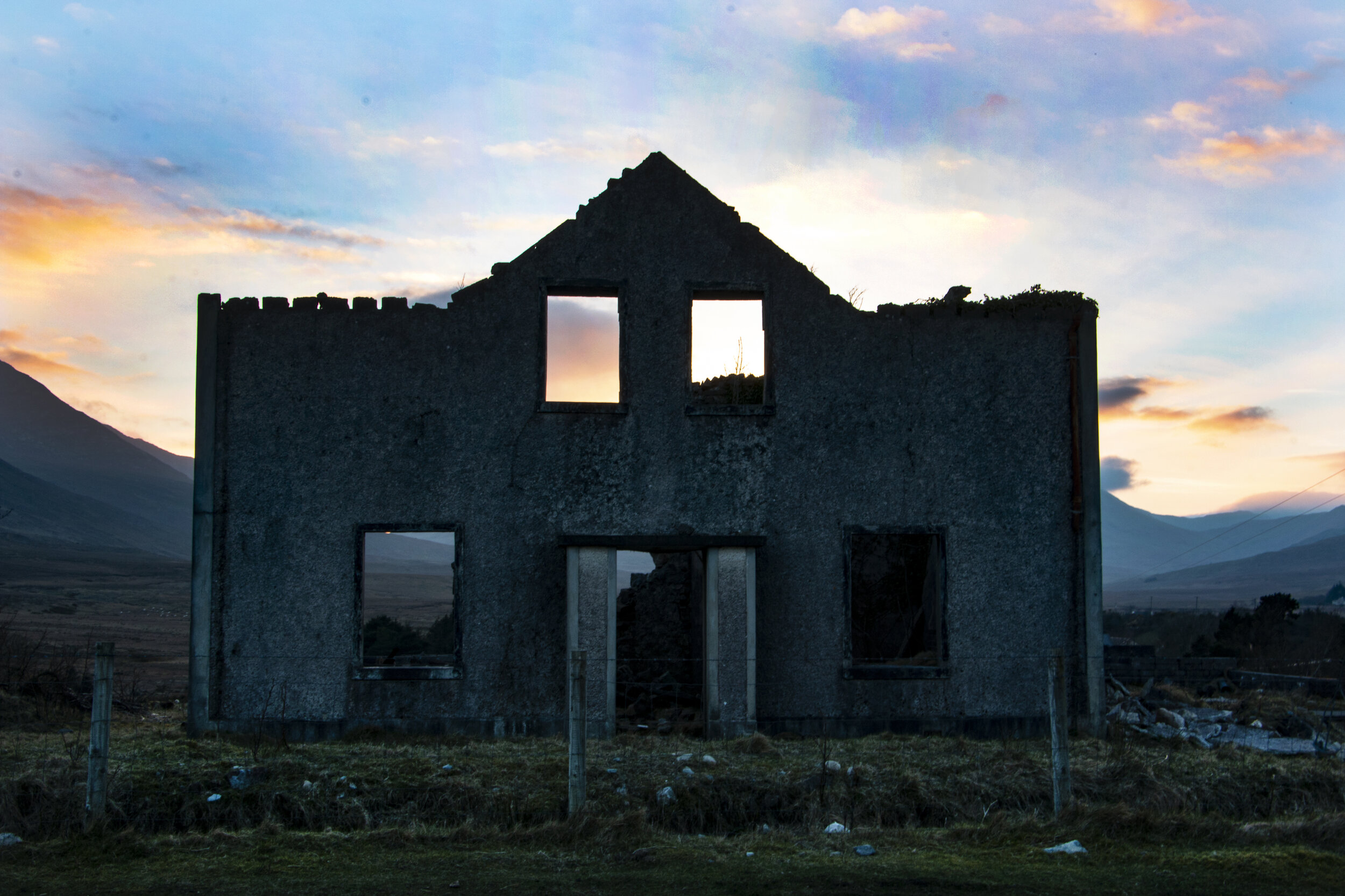 IrelandHouseWreck.jpg