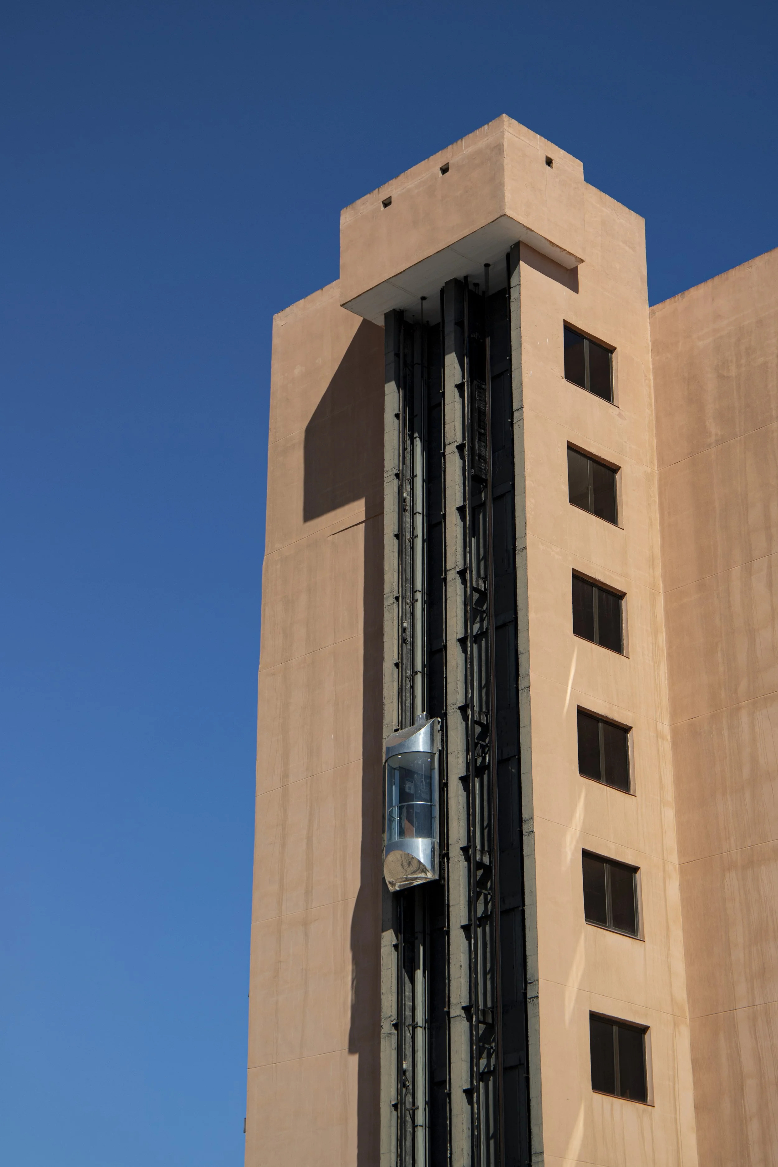 Urban Outdoor Lift.jpg