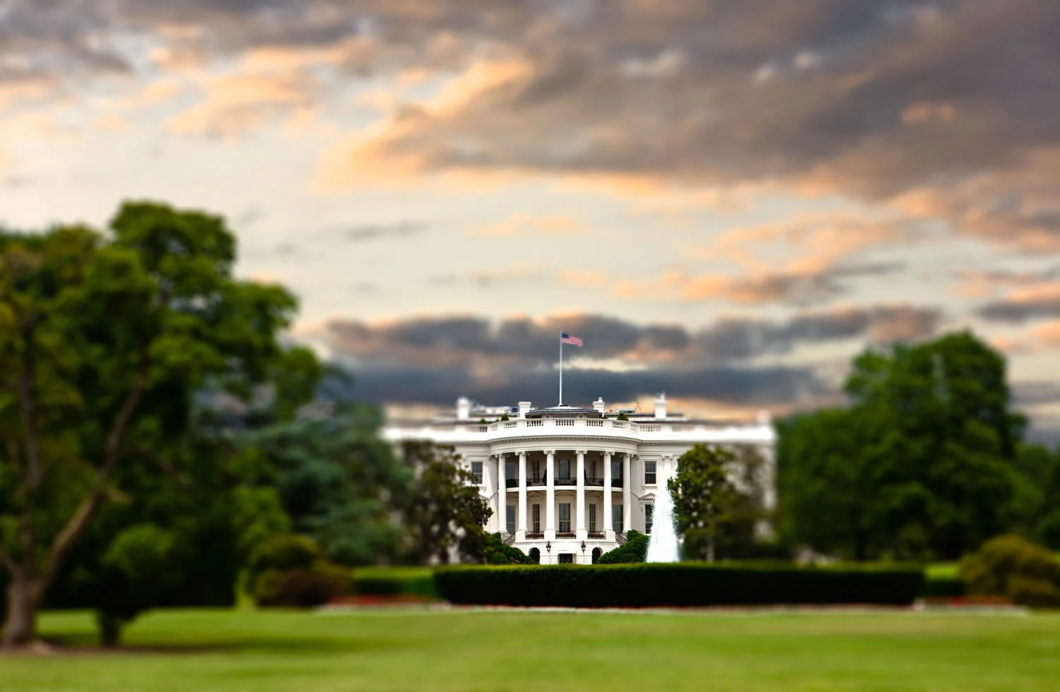 07 jul 9 10_white house V-2.jpg