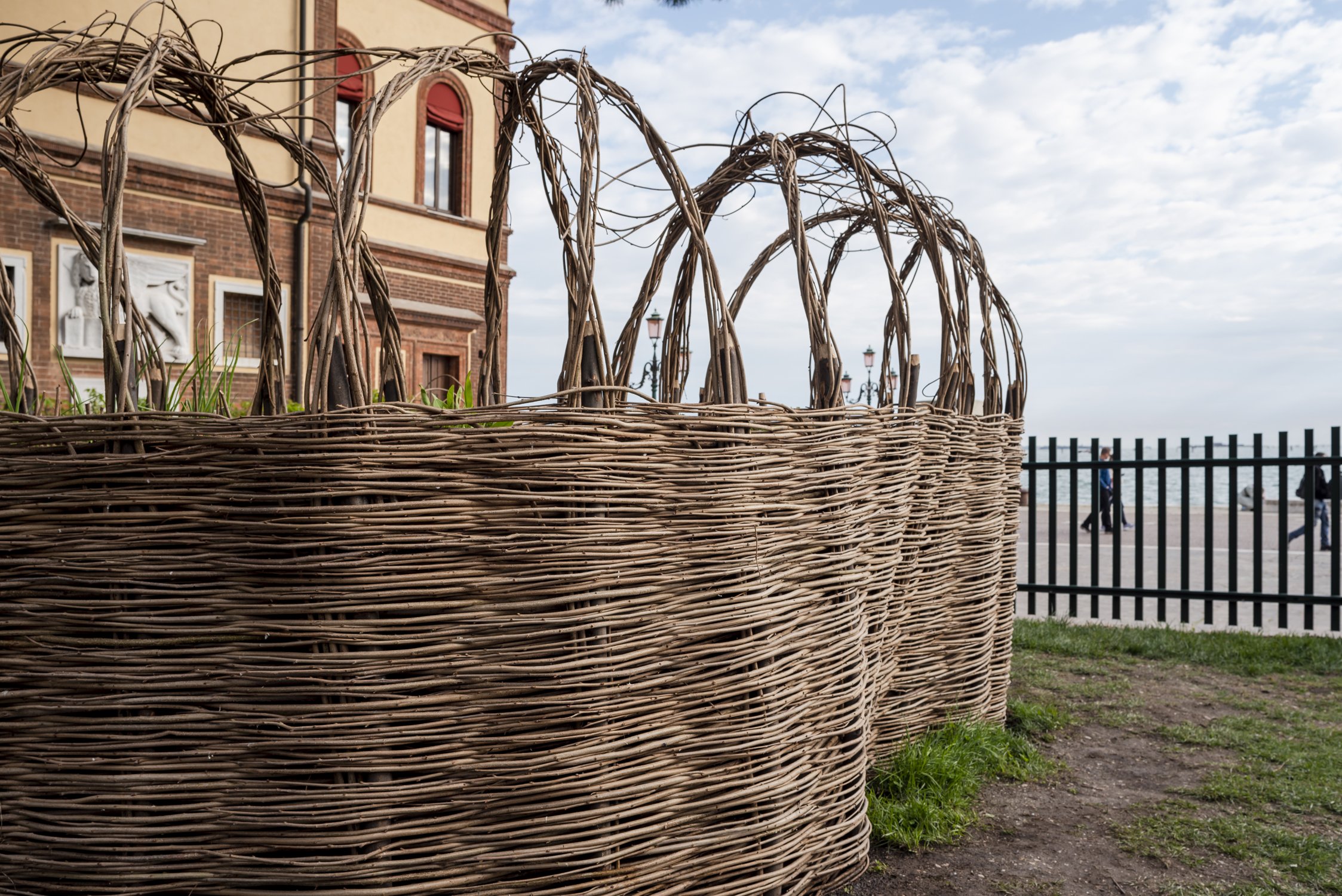  Large garden With arbor overlooking the Rive’, April 2022 