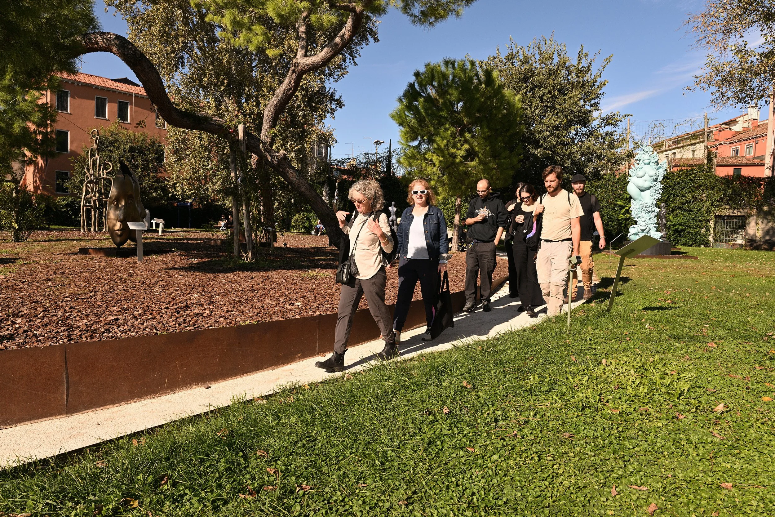Group heading out of Marinaressa Levante Garden as the Walk begins