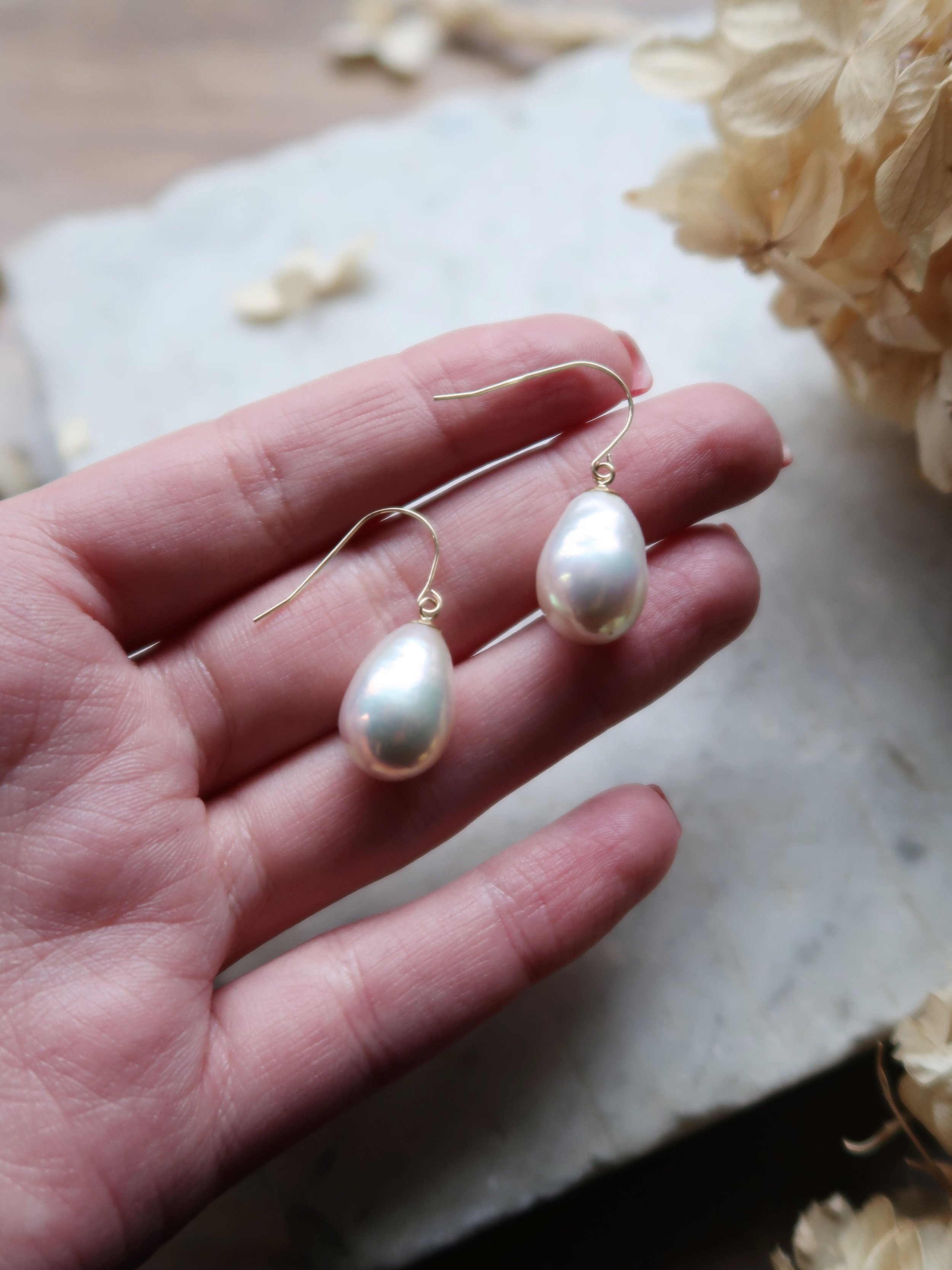 Buy single strand Baroque pearl necklace online – Gehna Shop