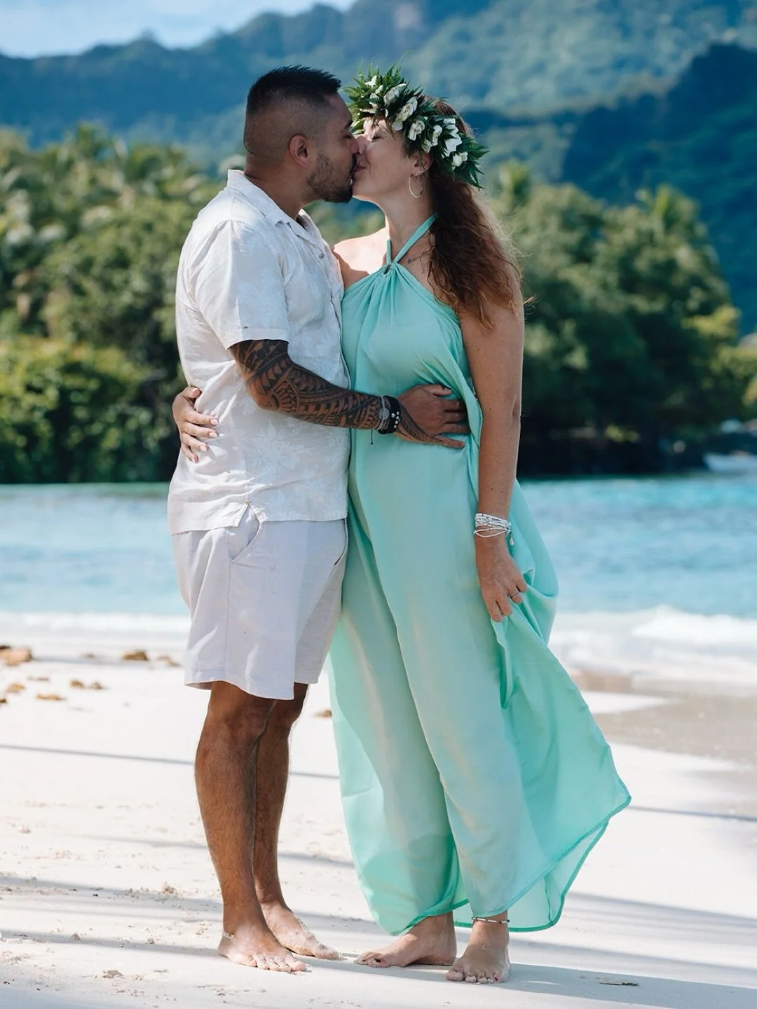 &ldquo;Encore mieux que ce qu&rsquo;on avait imagin&eacute;.&rdquo; 🔥❤️&zwj;🔥❤️&zwj;🔥

Virginie @vaimitisun , apr&egrave;s leur s&eacute;ance en famille.
Quatre enfants. La lumi&egrave;re parfaite &agrave; Moorea . Leur histoire.
📩 Lien en bio
&m