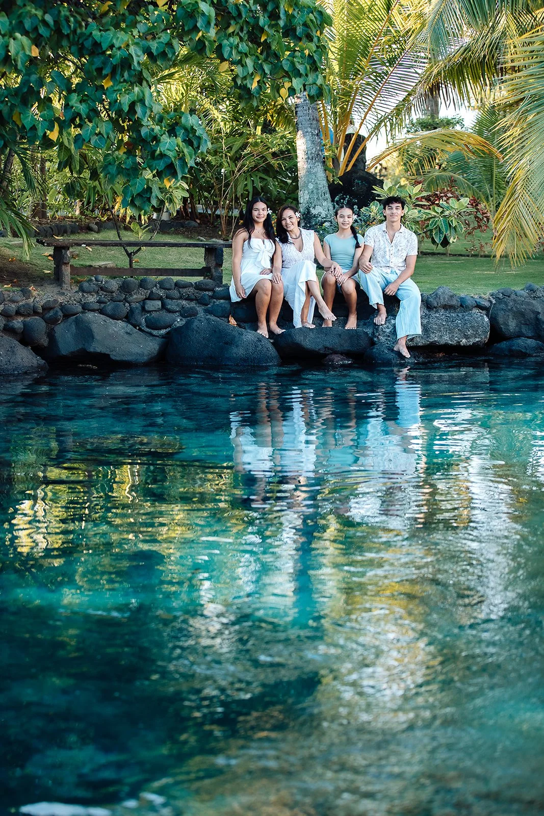 Séance photo de famille à Tahiti, enfin tous réunis