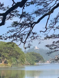 Kandy Lake