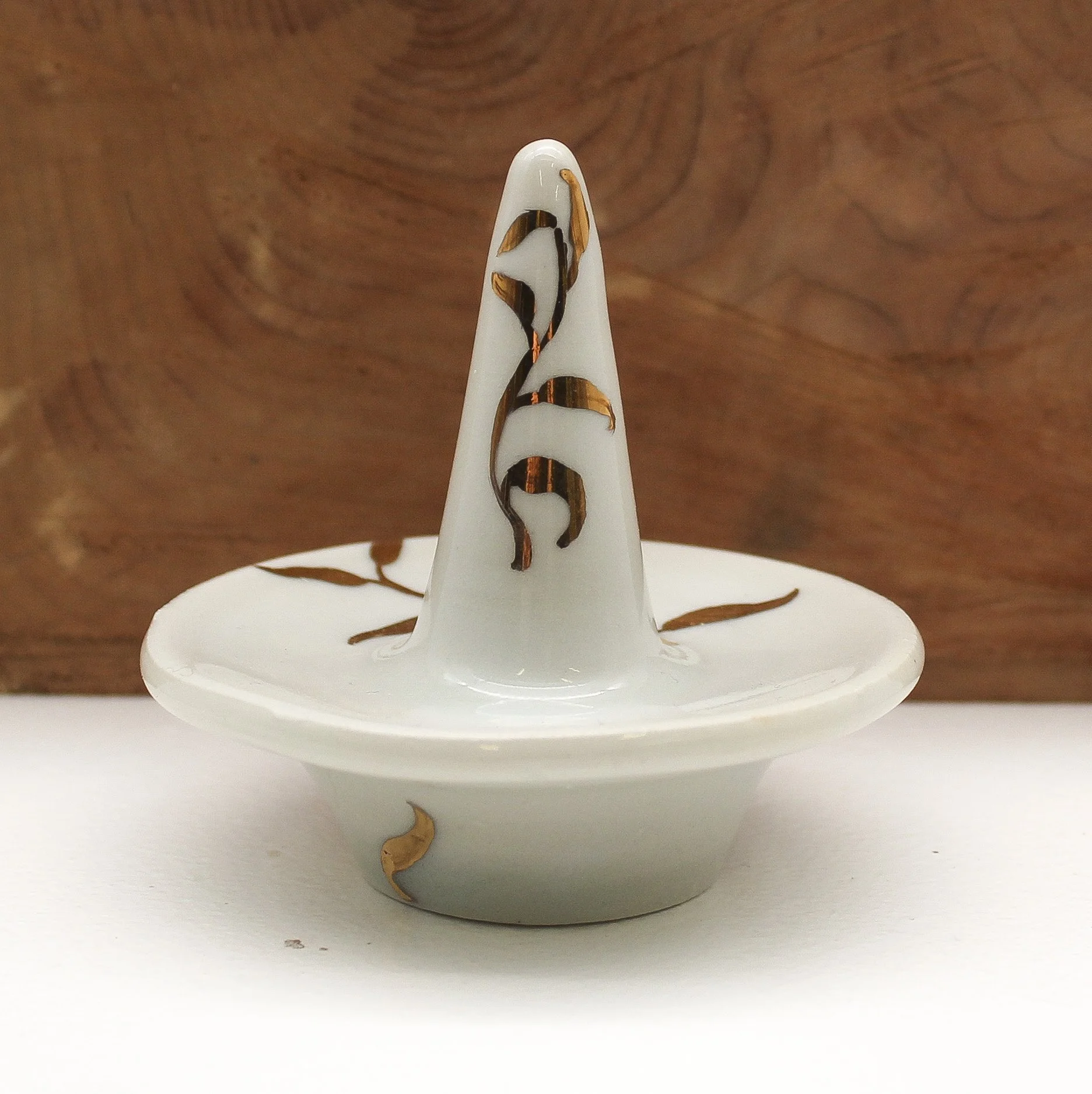 Ring Holder - Single Leave