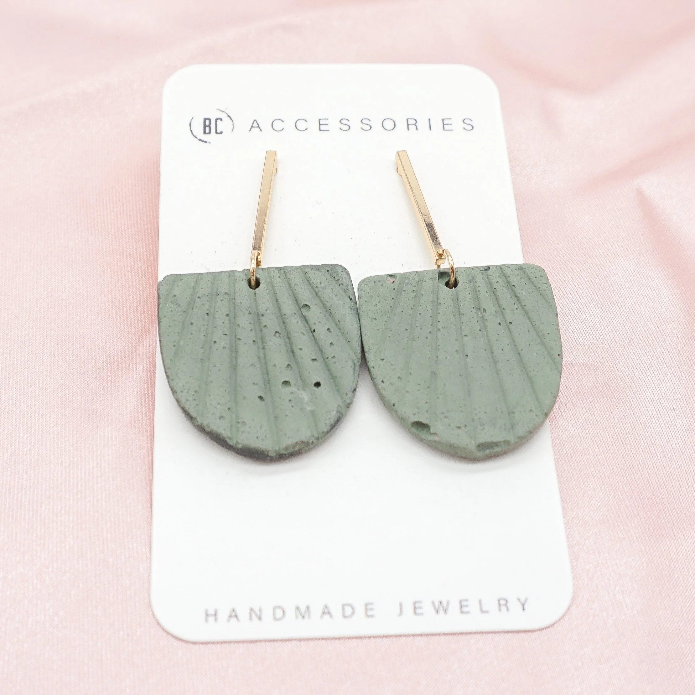 Schroeder, Erica_ESCH64A-3.jpg