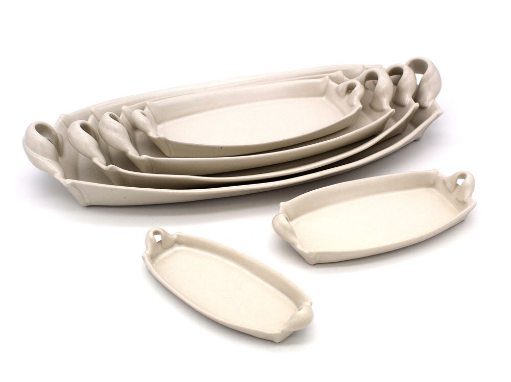 White Nesting Trays
