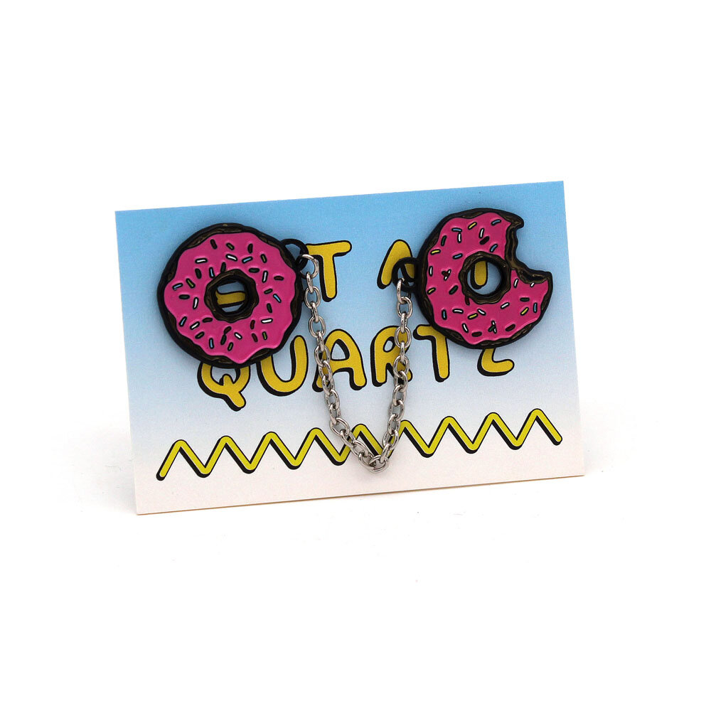 Doughnut Collar Pin