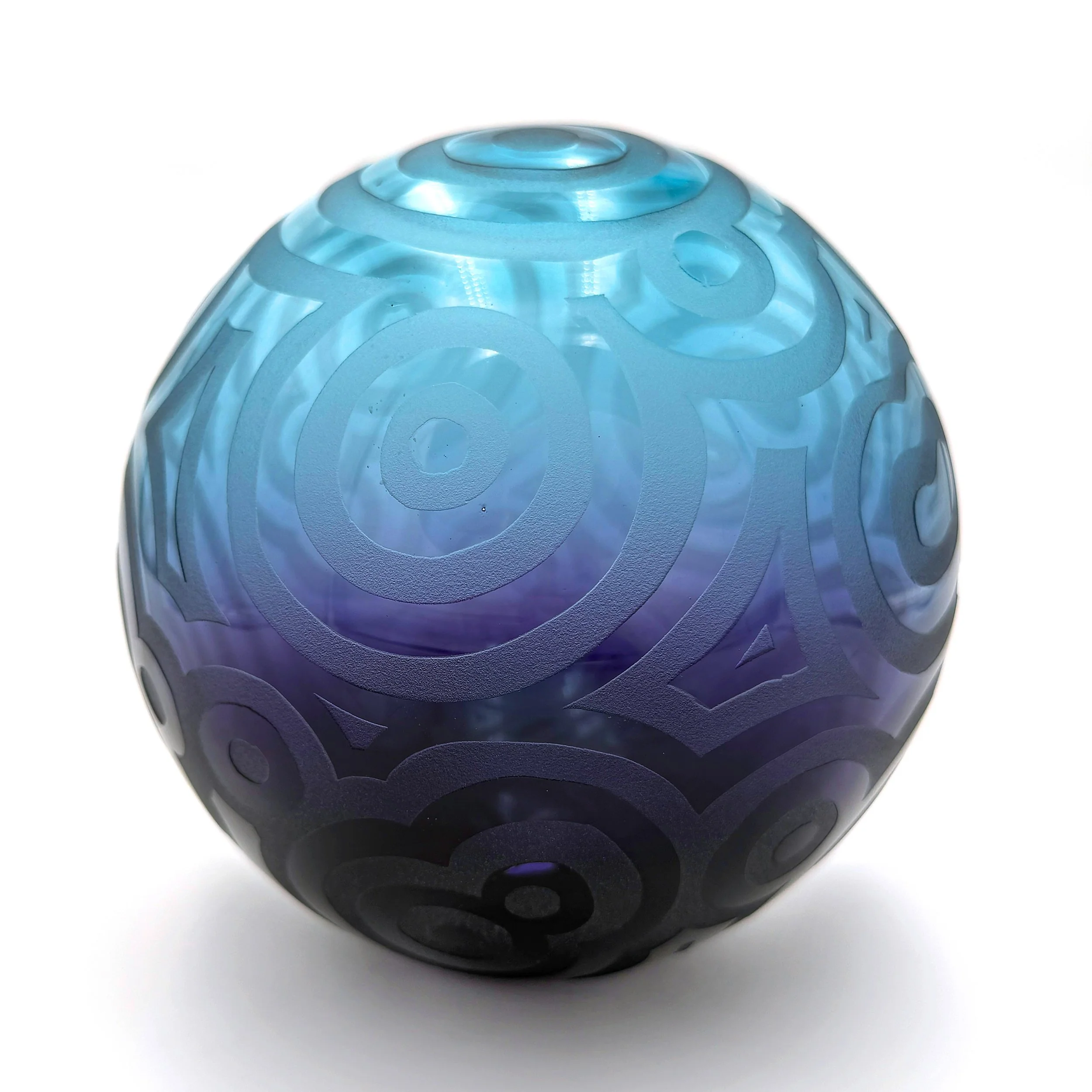 Tyler Suter, "BZE NO. 3," 2026. Glass, 6 x 6 x 6 in. Image courtesy of the artist.