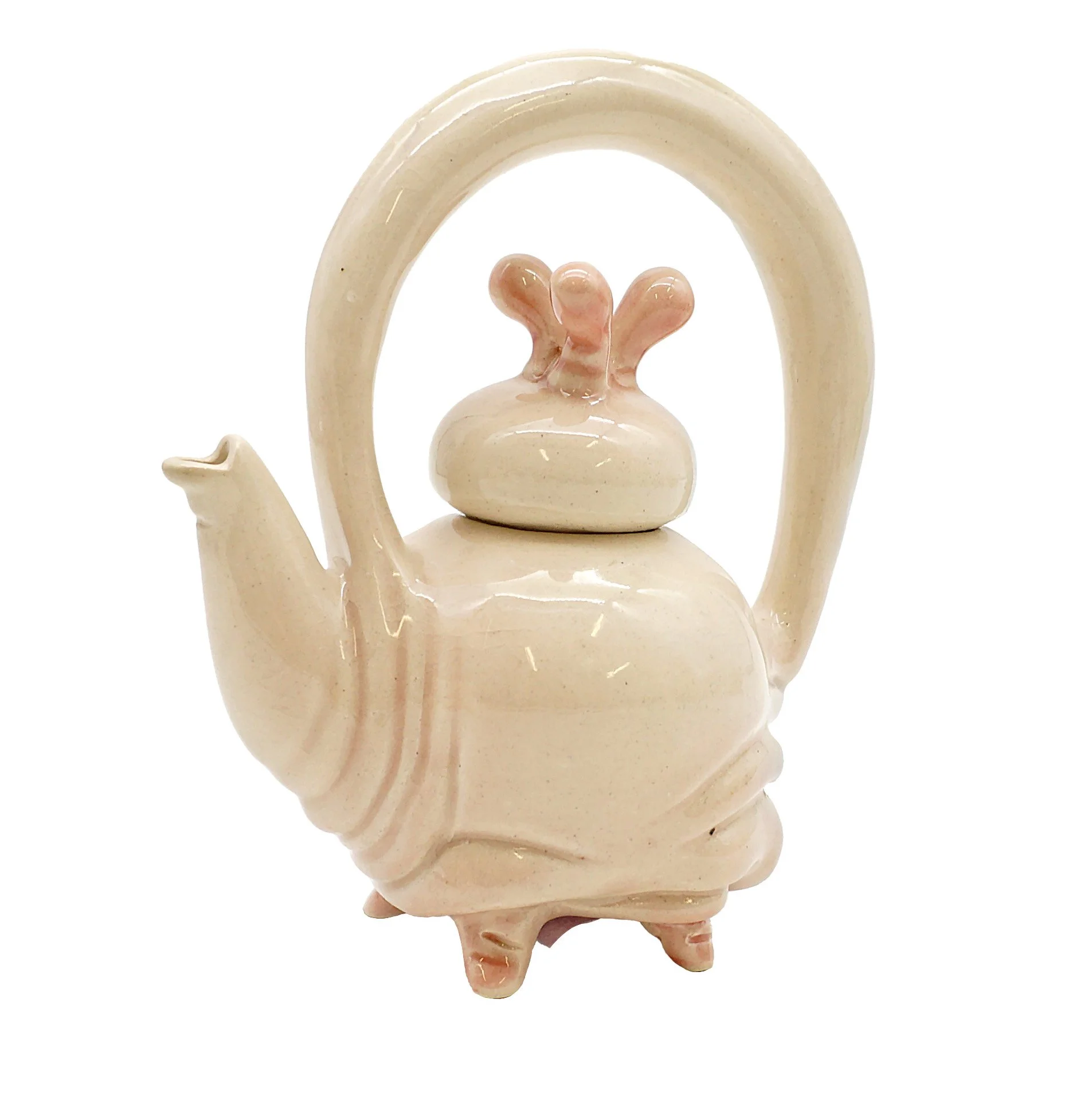 Teapot by Hannah Schelb