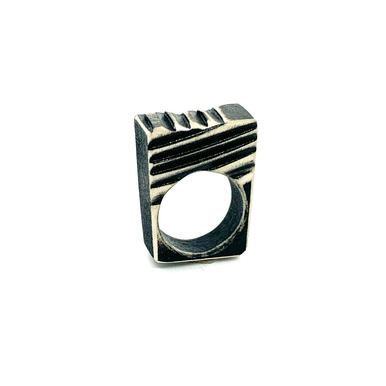 Multifaceted Ring