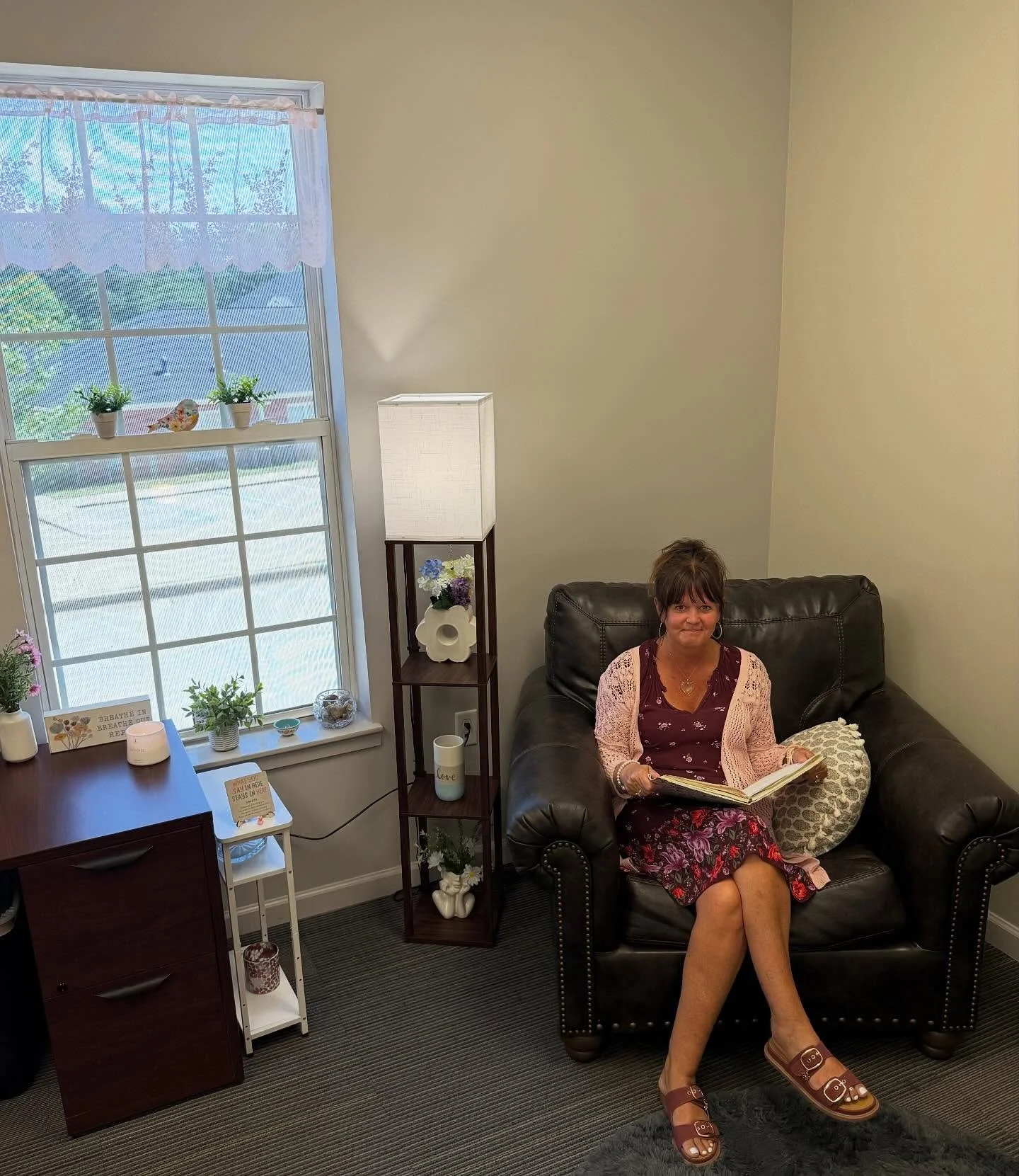 Did you know Turning Point offers a weekly and FREE Domestic Violence support group?! 

Dee, our Domestic Violence Counselor, hosts support group for survivors every Thursday at 4pm! Support groups are a great place for encouragement, connection, and