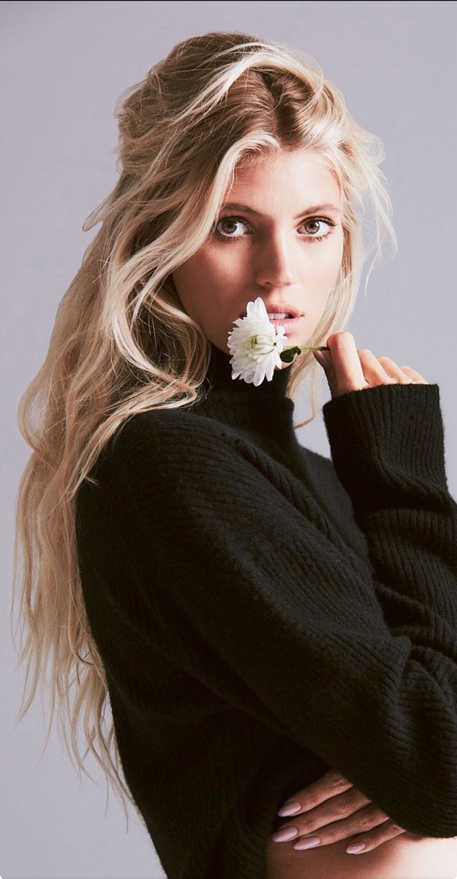 Devon Windsor - Editorial - 10.jpeg