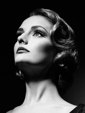 Lydia Hearst - 1.jpeg