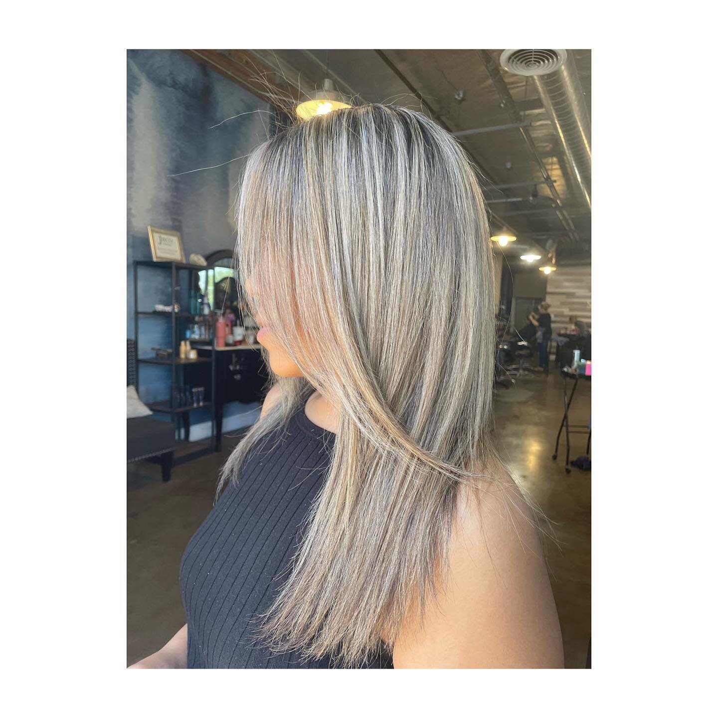 ashy blonde by gigi decoud