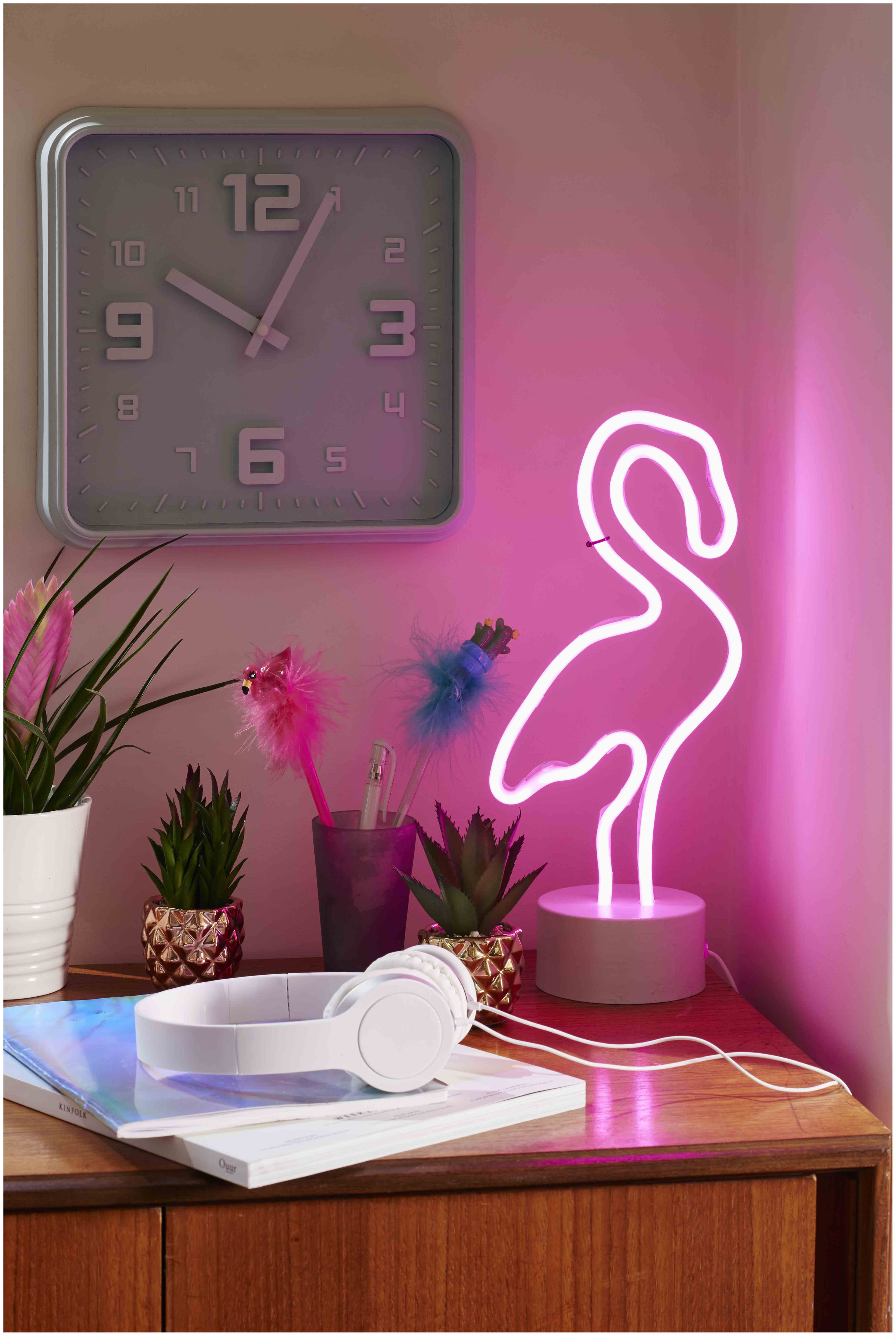 palm-springs_social_bedside Table_042.jpg