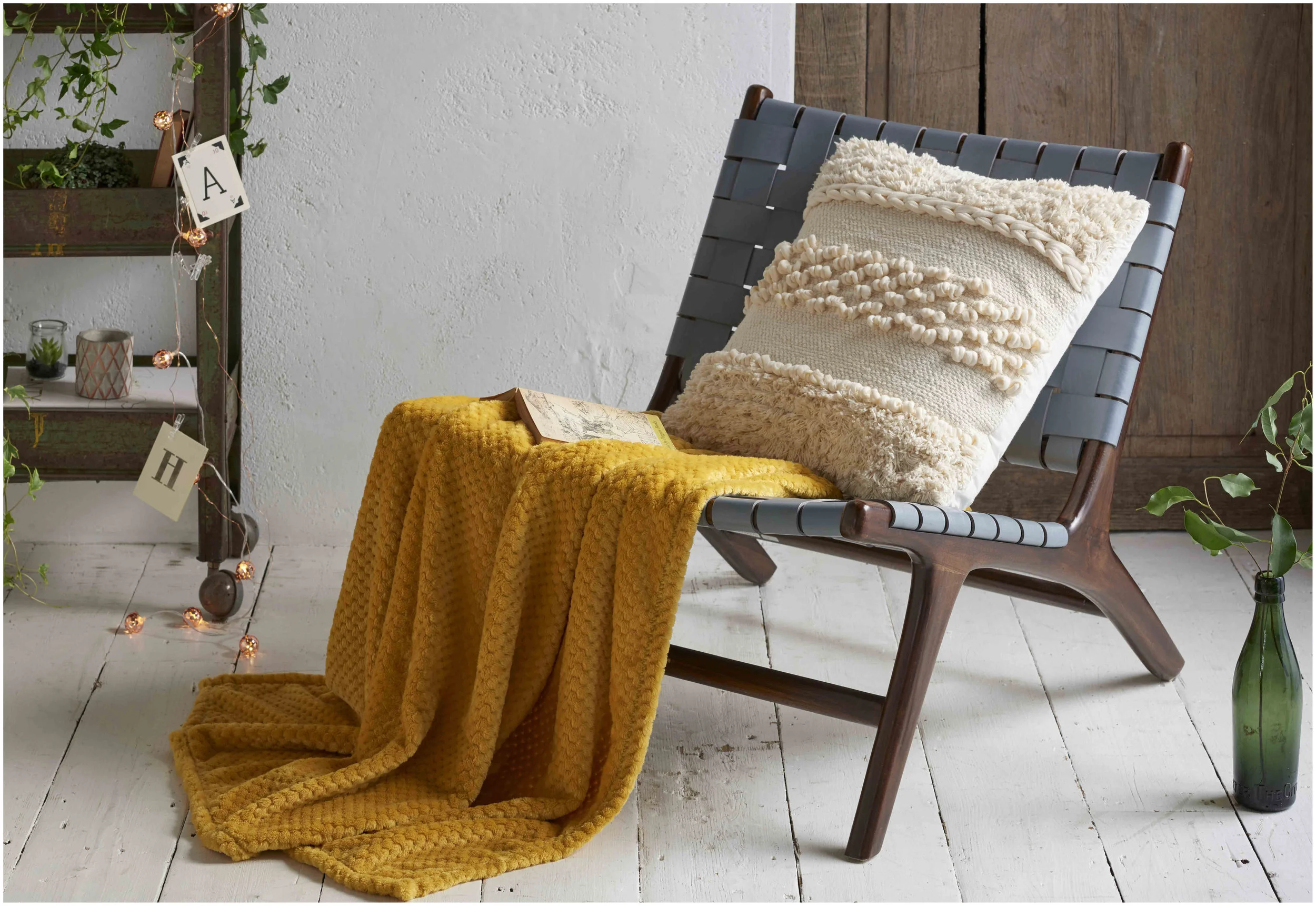 restore-nurture_social__chair_40-white-border.jpg