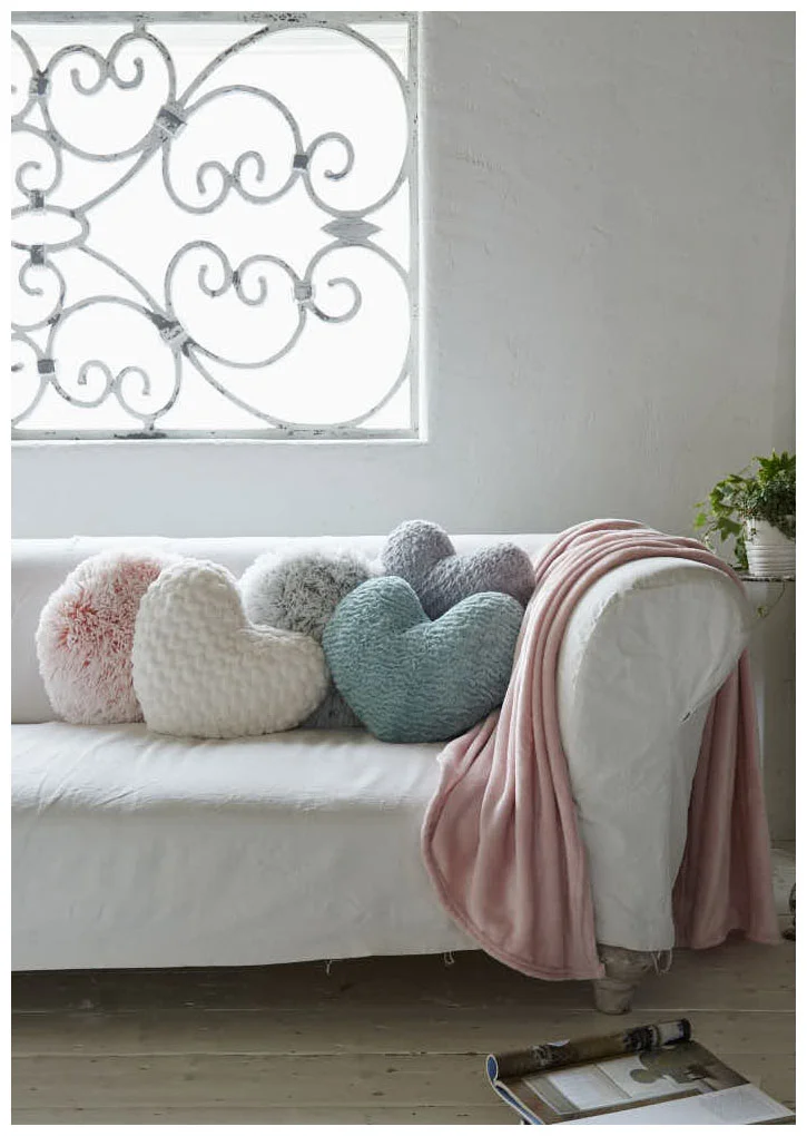 ss18_a3-ticket_cushions_036white-border.jpg