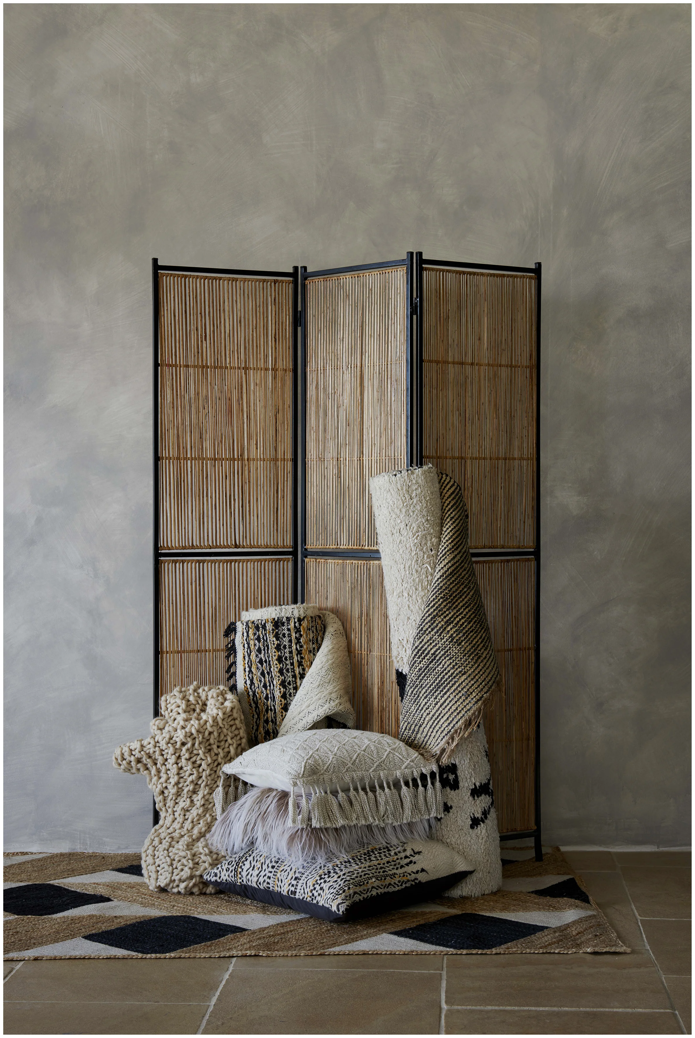 FC_Nomad_26111_white-border copy.jpg