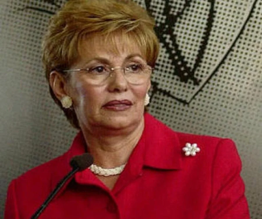 mireya-moscoso-3.jpg