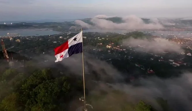 Cerro-Ancon-Panama.jpg