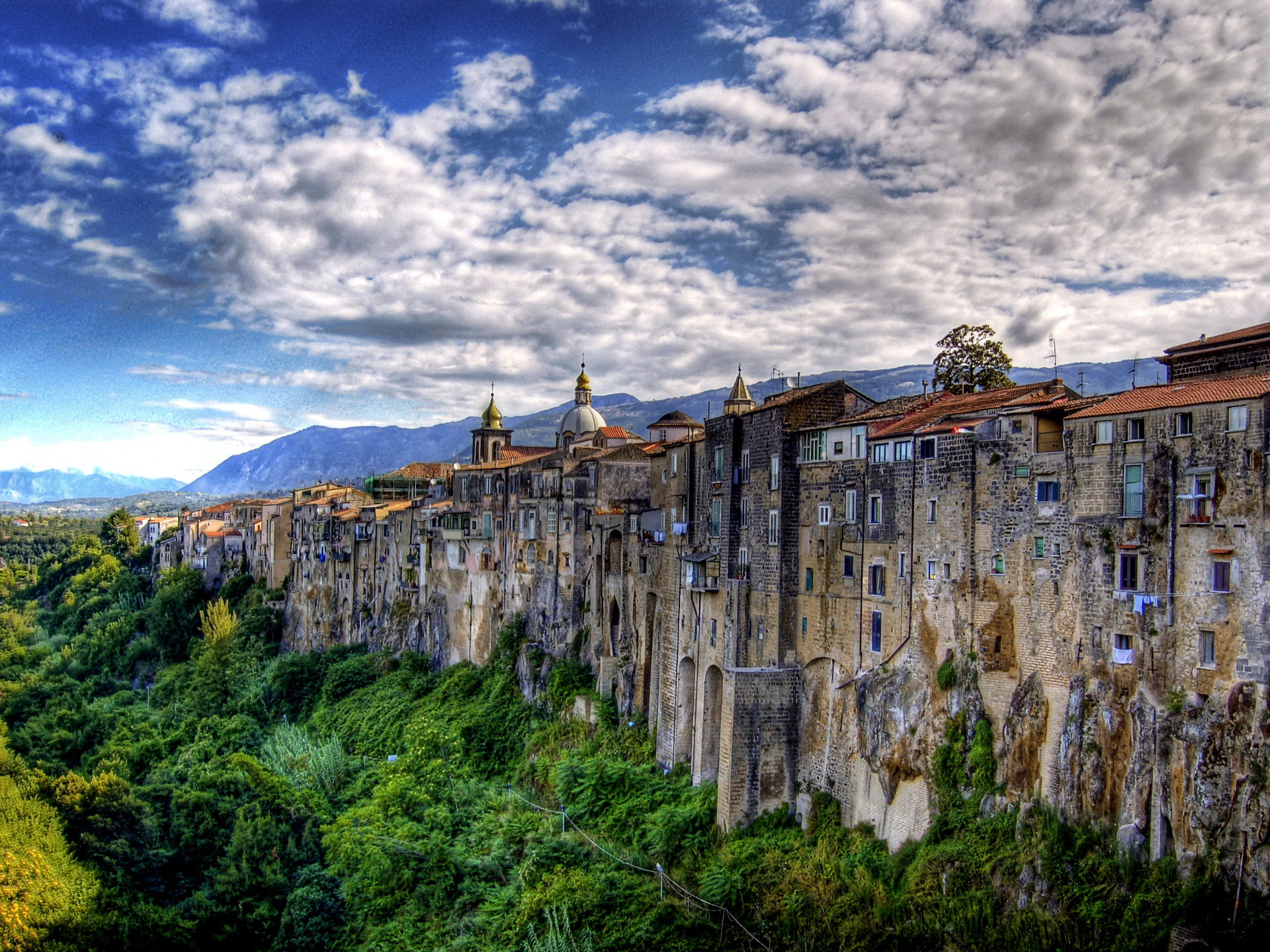 Sant Agata de Goti, Campania