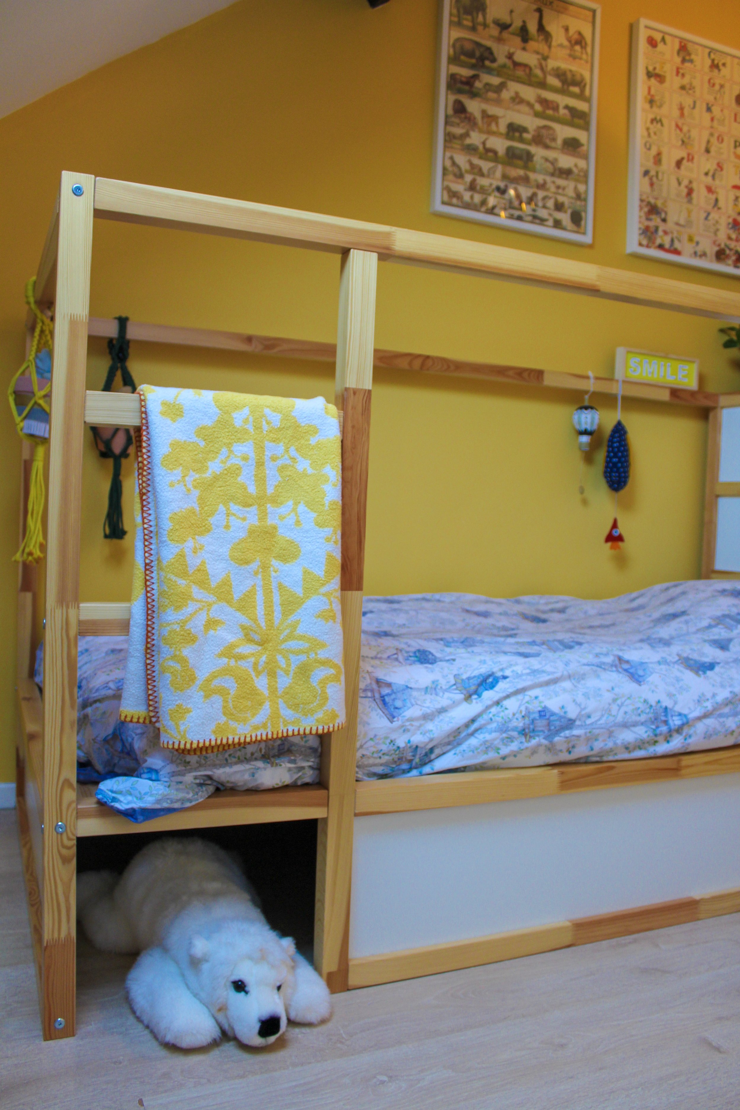 A&nbsp;peek inside Elliot and Amelia’s bedrooms