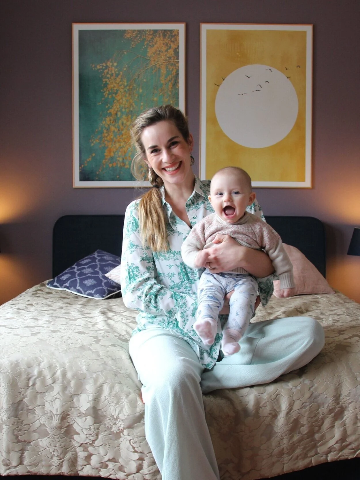 ‘Drie kinderen later lukt het me eindelijk een gelukkige baby zelfstandig te laten dutten!’