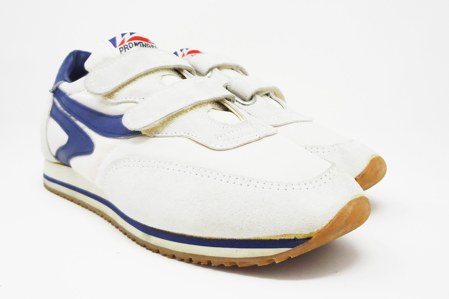 The Deffest®. A vintage and retro sneaker blog. Pro Wings vintage sneakers