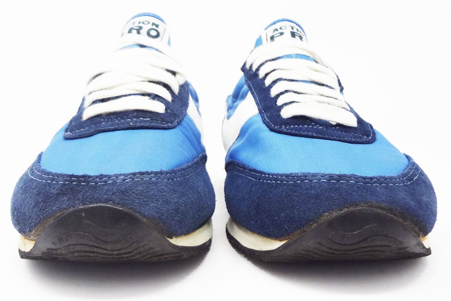 Action Pro 80s vintage running shoes front view low @ The Deffest